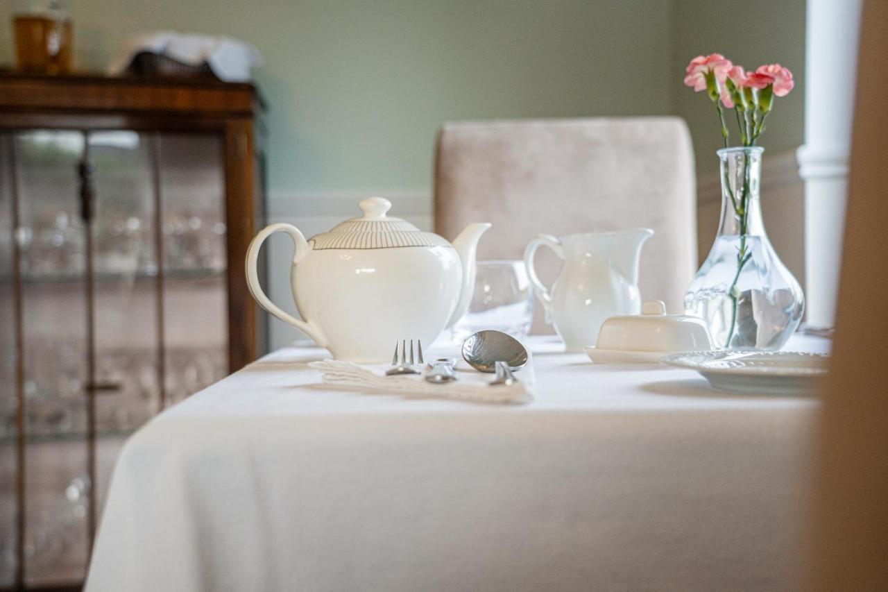 Bed and Breakfast Five Ferns House à Westport Extérieur photo