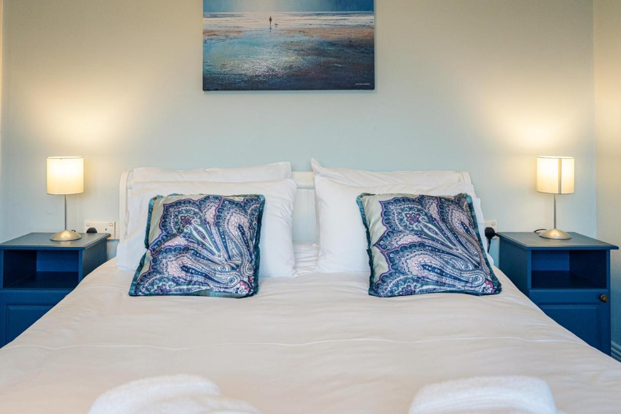 Bed and Breakfast Five Ferns House à Westport Extérieur photo