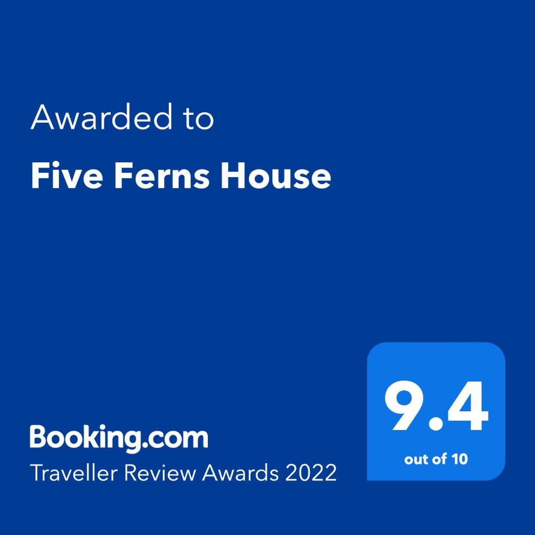 Bed and Breakfast Five Ferns House à Westport Extérieur photo
